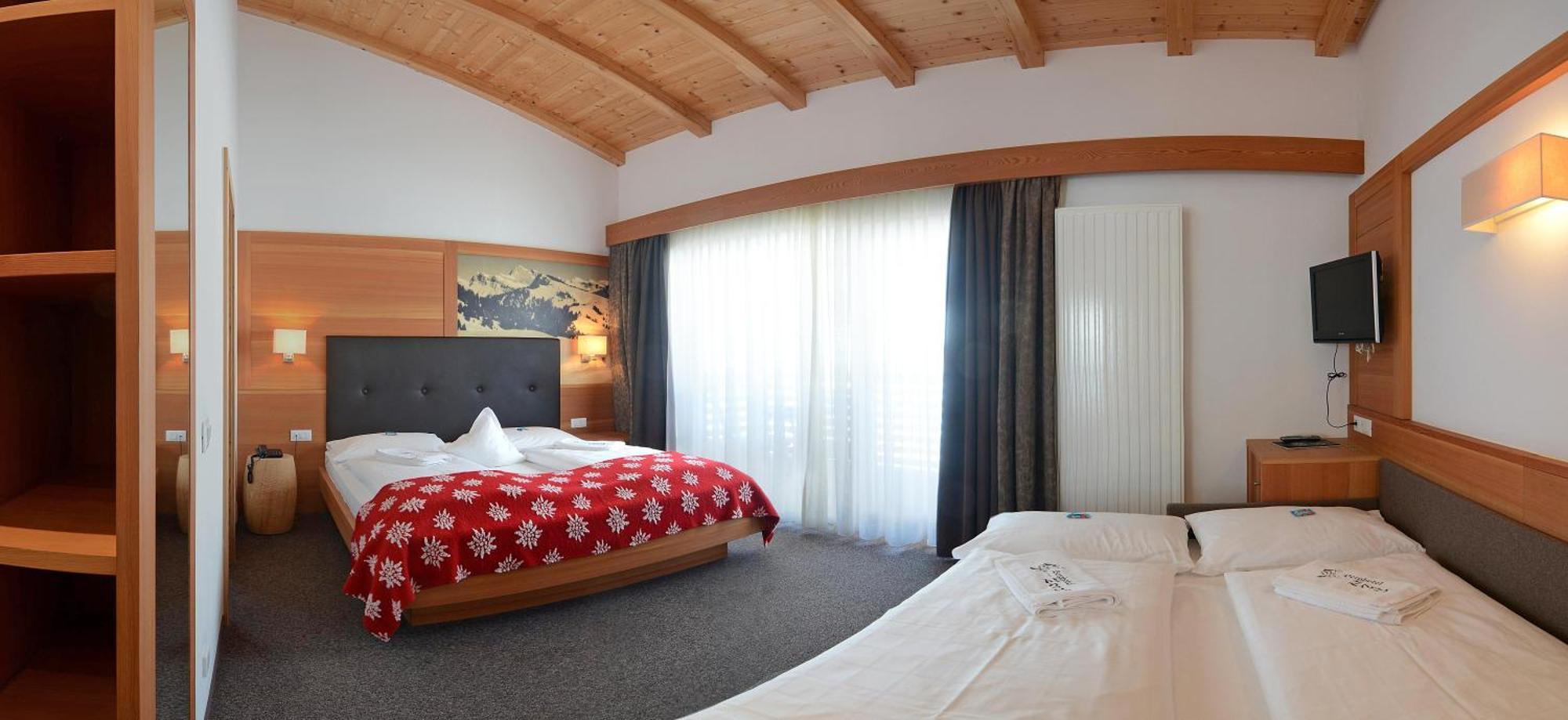 Berghotel Zorzi Alpe Di Siusi Exterior photo